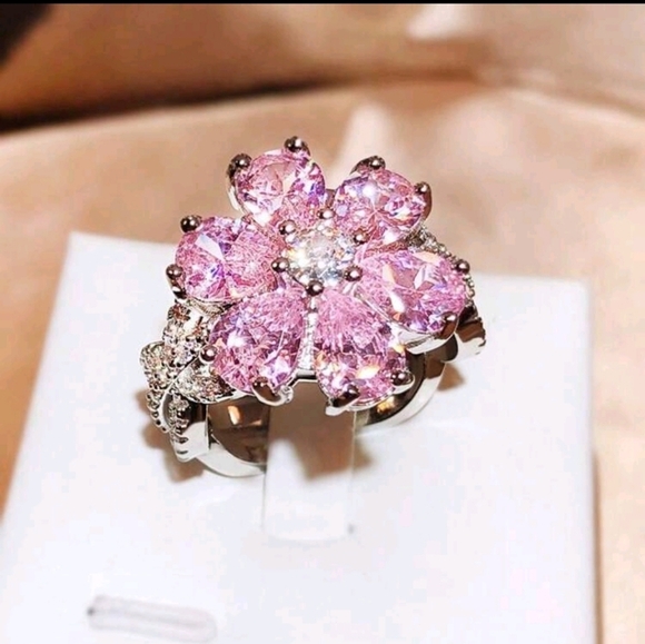 Beautiful Statement Flower Pink White Cubic Zirconia Silver Plated Ring Size 6 - Picture 2 of 13